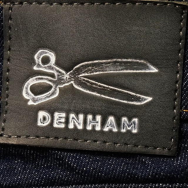 Denham デンハムジーンズ チェーンステッチ裾上げ ユニオンスペシャル 43200G 綿糸を使用したアタリの出やすいヴィンテージ仕上げ (3.5cm以上カット)